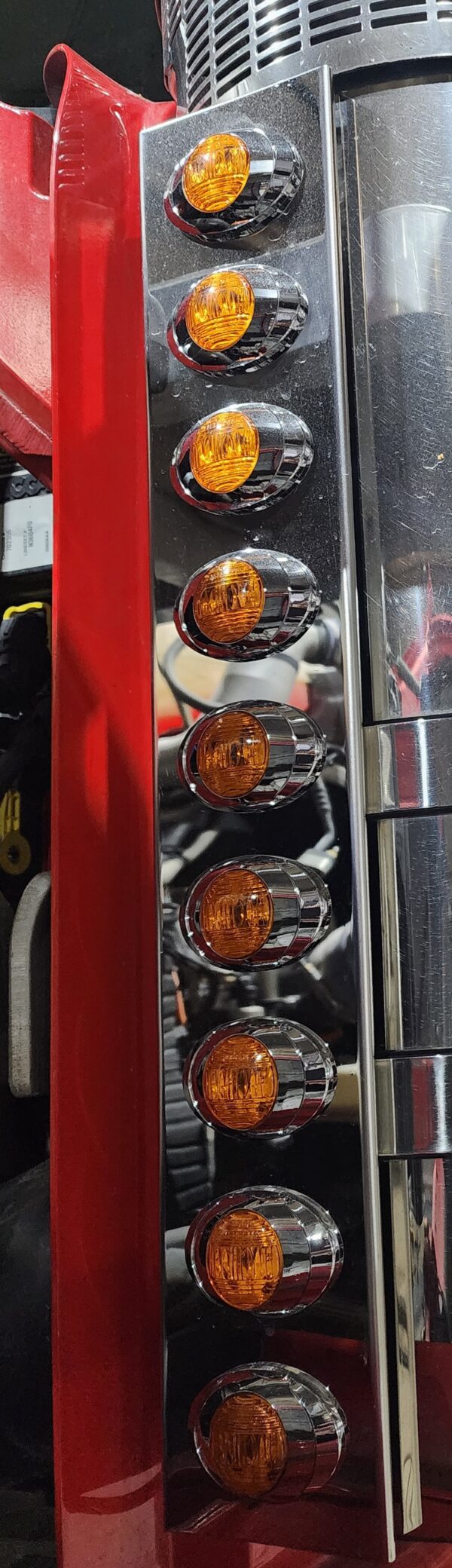 Peterbilt Front Breather Panels - Image 4